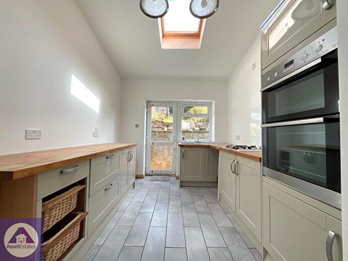3 Bedroom Terraced House For Sale In Pages Houses, Blaina, NP13