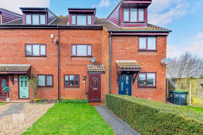 3 Bedroom House To Rent In Willow Way, Christchurch, BH23