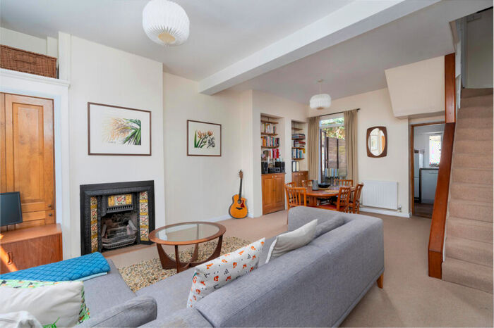 2 Bedroom Terraced House To Rent In Whistler Street, London, N5