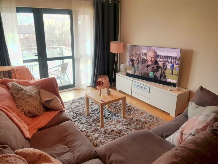 2 Bedroom Apartment To Rent In The Reach, Liverpool City Centre, L3