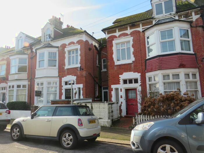 2 Bedroom Flat To Rent In Linden Road, Bexhill-On-Sea, TN40