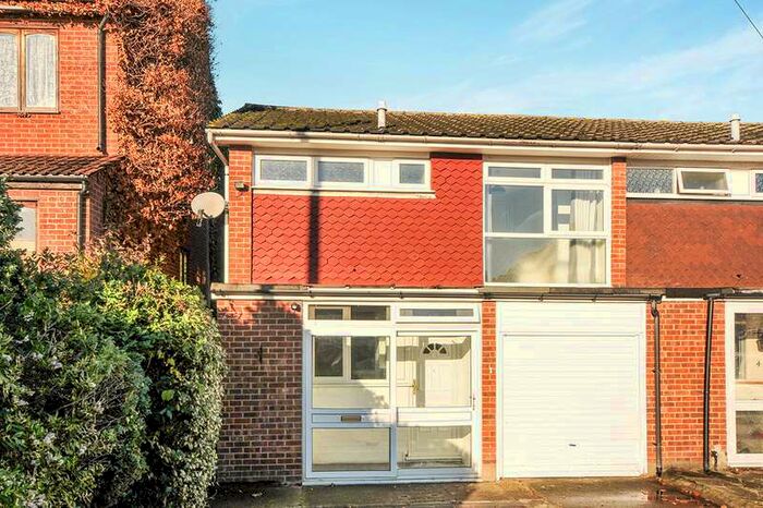 3 Bedroom End Of Terrace House To Rent In Oliver Road, Swanley, Kent, BR8