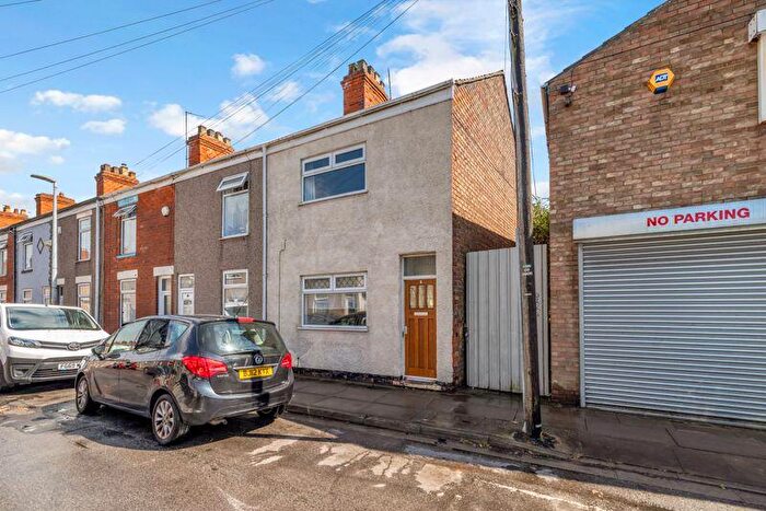 2 Bedroom End Of Terrace House For Sale In Julian Street, Grimsby, DN32
