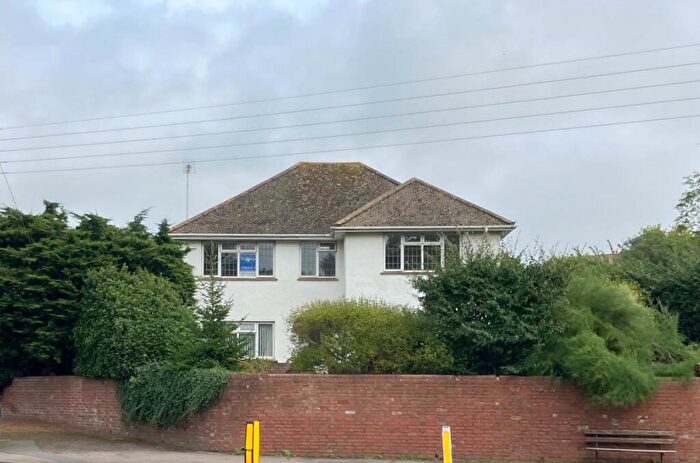 2 Bedroom Apartment For Sale In Elmside, Budleigh Salterton, EX9