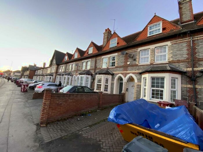 5 Bedroom Terraced House To Rent In London Road, Reading, RG1