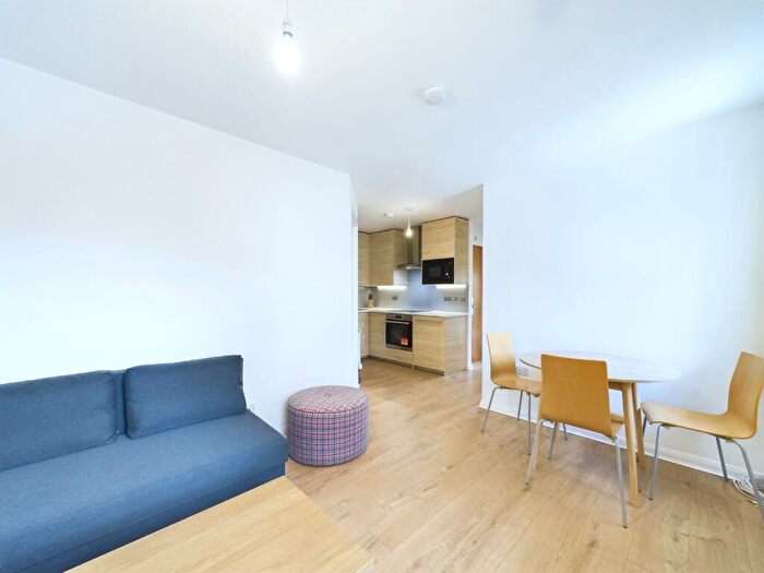 2 Bedroom Bungalow To Rent In The Paddockholm, Corstorphine, Edinburgh, EH12