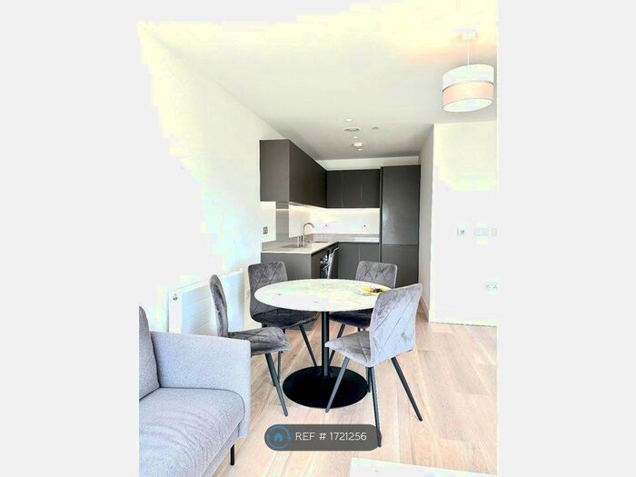 1 Bedroom Flat To Rent In Hale Works Apartments, London, N17