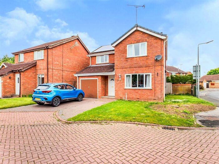 4 Bedroom Detached House For Sale In Sanderson Close, Driffield, YO25