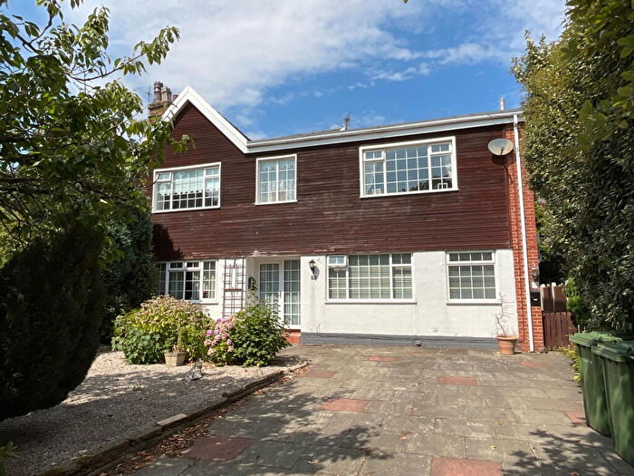 1 Bedroom Apartment For Sale In Sunny Road, Churchtown, Southport, PR9