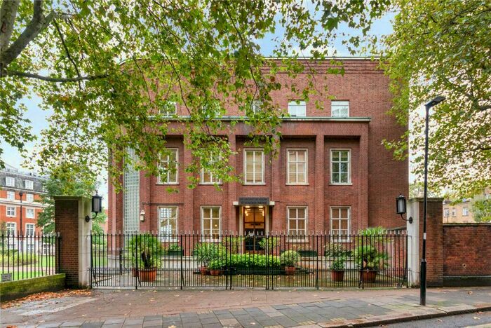 2 Bedroom Apartment To Rent In The Lab Building, Rosebery Avenue, London, EC1R