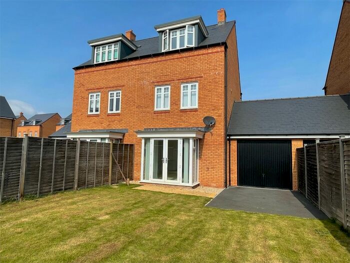 3 Bedroom Semi-Detached House To Rent In Batt Drive, Cheddon Fitzpaine, Taunton, TA2