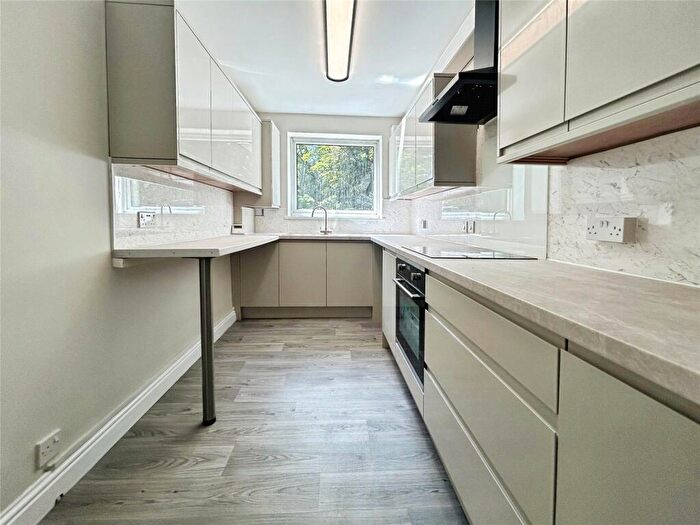 2 Bedroom Apartment To Rent In Elmswood Court, Palmerston Road, Mossley Hill, Liverpool, L18