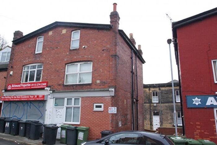 5 Bedroom Terraced House To Rent In Raven Road, Hyde Park, Leeds, LS6