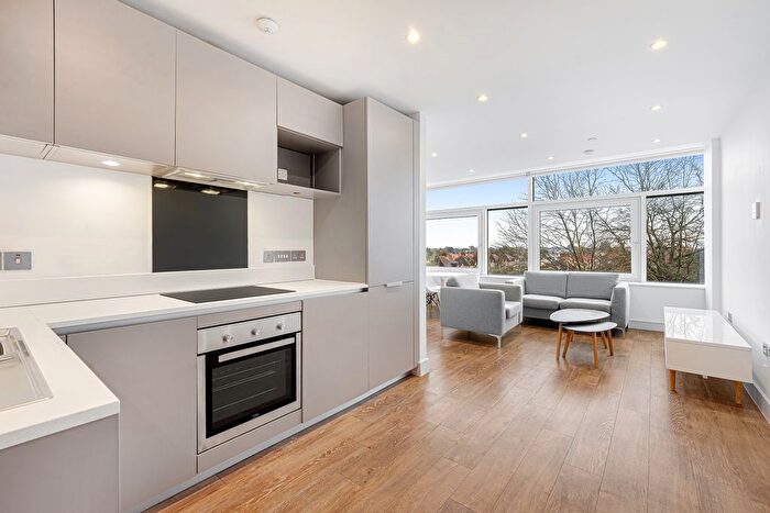 1 Bedroom Flat To Rent In Tolworth Tower, Ewell Road, Surbiton, KT6