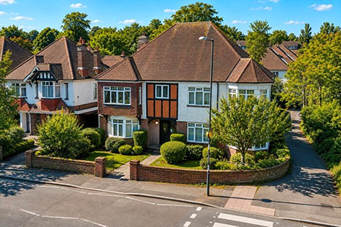 2 Bedroom Ground Maisonette For Sale In Hill Lane, Southampton, SO15