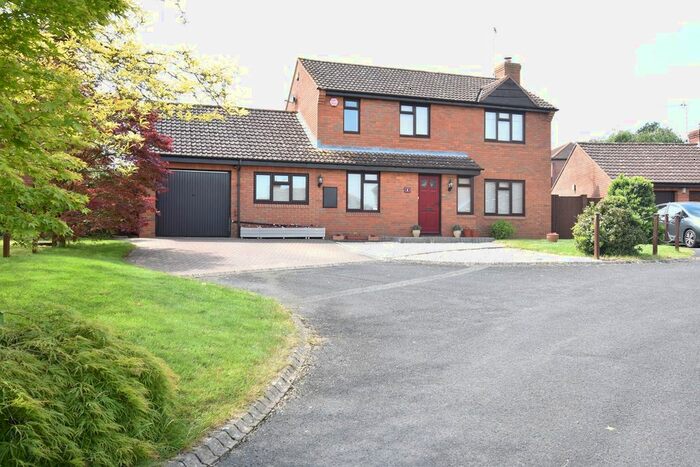 4 Bedroom Detached House For Sale In Mayalls Close, Tirley, Gloucester, GL19