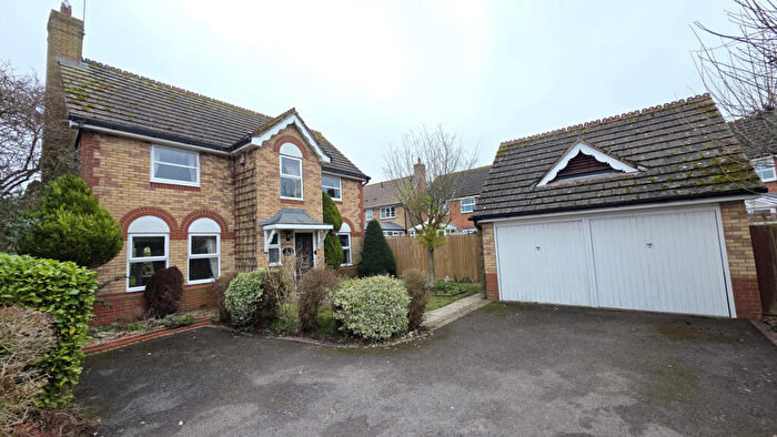 4 Bedroom Detached House For Sale In Shepherds Hill, Southam, CV47