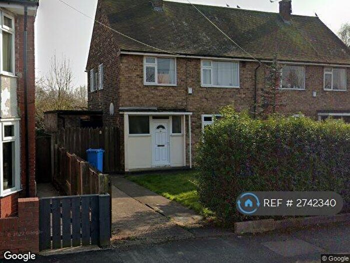 3 Bedroom Semi-Detached House To Rent In Barrington Avenue, Hull, HU5