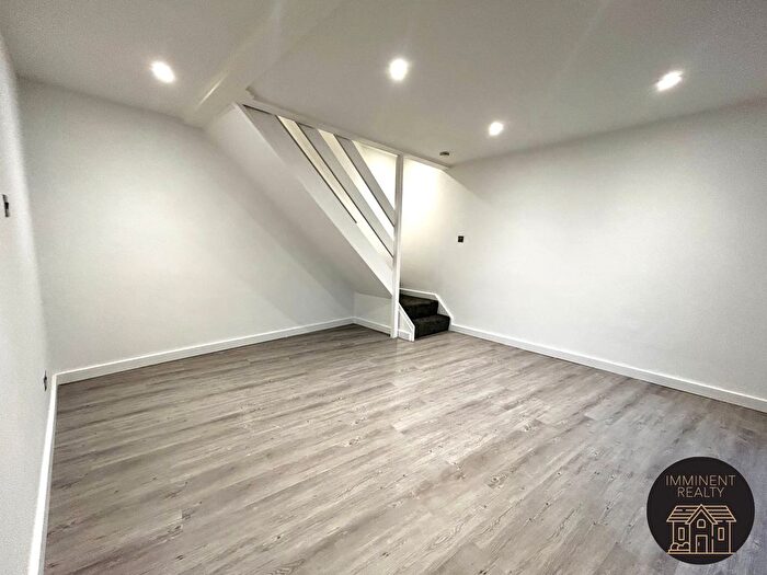 2 Bedroom Detached House To Rent In Claremont Court, Cradley Heath, B64