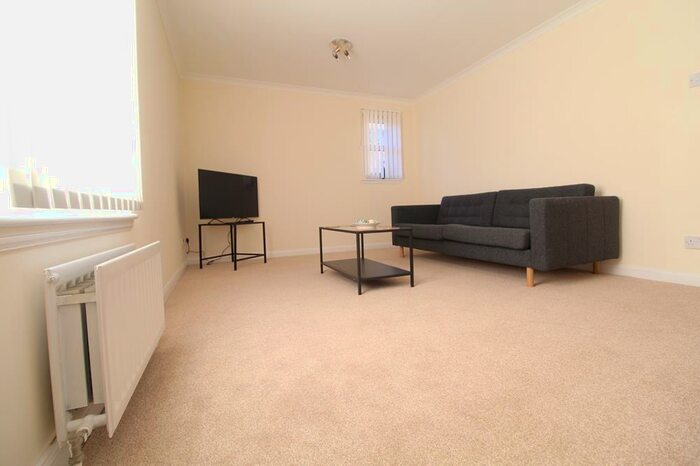 3 Bedroom Flat To Rent In Kings Gate, Aberdeen, AB15