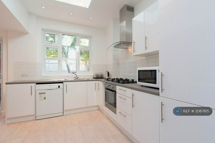 6 Bedroom Terraced House To Rent In Mayton Street, London, N7