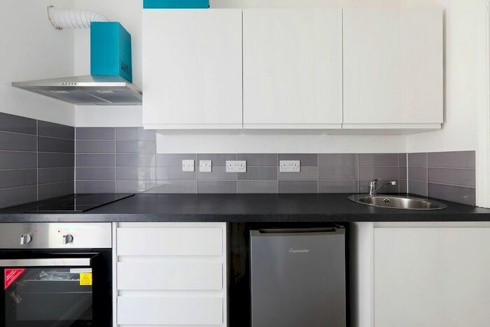 Studio To Rent In Sackville Road, Hove, BN3