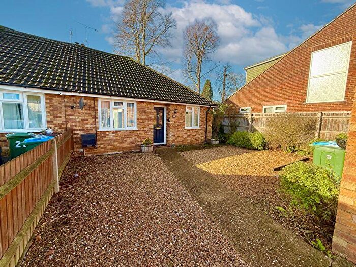 2 Bedroom Bungalow For Sale In George Street, Wing, LU7