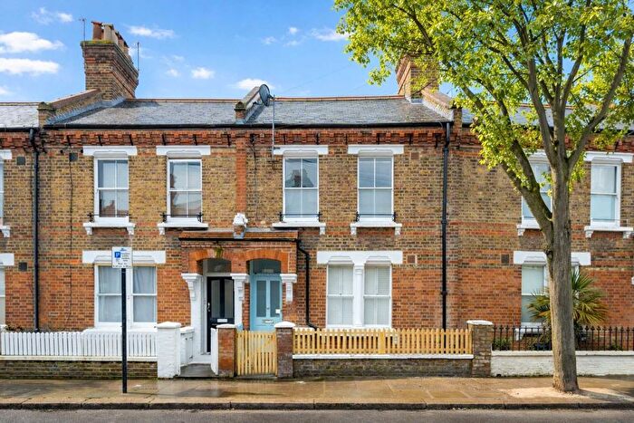 2 Bedroom Flat For Sale In Third Avenue, North Kensington, W10