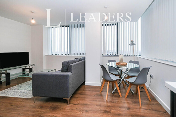 2 Bedroom Apartment To Rent In Silkhouse Court, L2