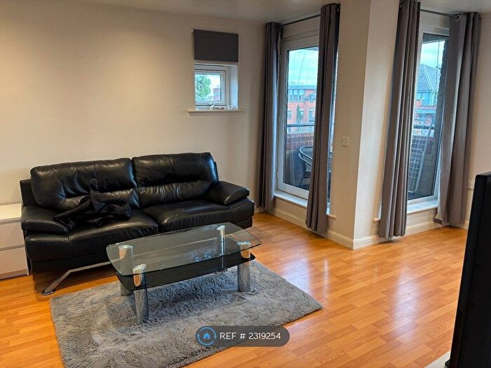 2 Bedroom Flat To Rent In Chiltern House, Aylesbury, HP19