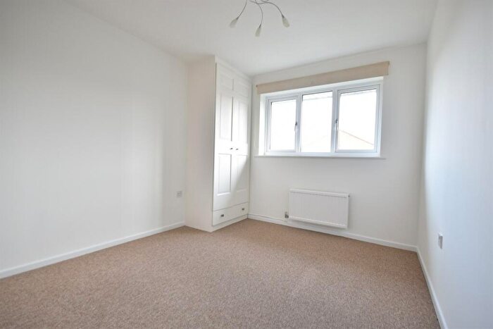 1 Bedroom Apartment For Sale In The Willows, Caversham, Reading, RG4