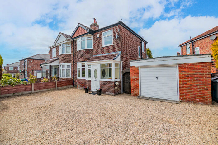 3 Bedroom Semi-Detached House To Rent In Ringwood Avenue, Manchester, M12