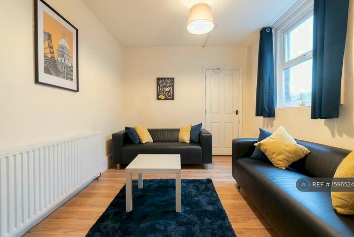 6 Bedroom Terraced House To Rent In St. Denys Road, Southampton, SO17