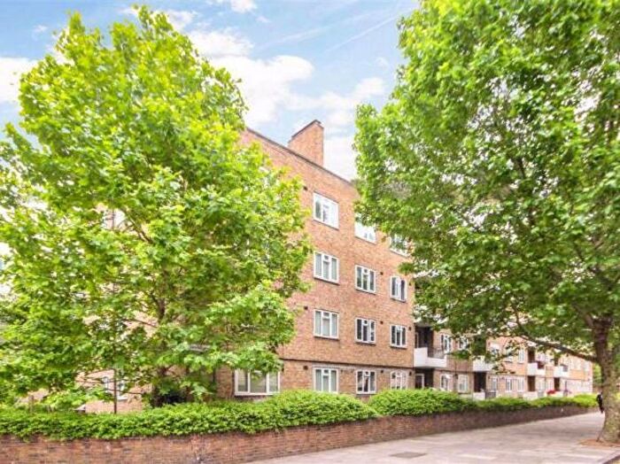 3 Bedroom Flat To Rent In Great Dover Street, London, SE1