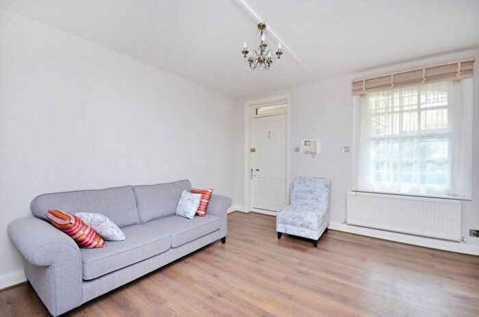 1 Bedroom Flat To Rent In Allitsen Road, St John's Wood, London, NW8