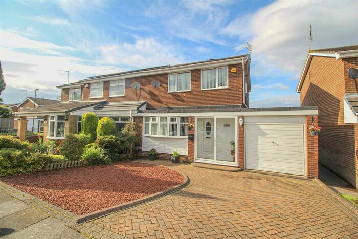 3 Bedroom Semi-Detached House To Rent In Abingdon Court, Kingston Park, Newcastle Upon Tyne, NE3