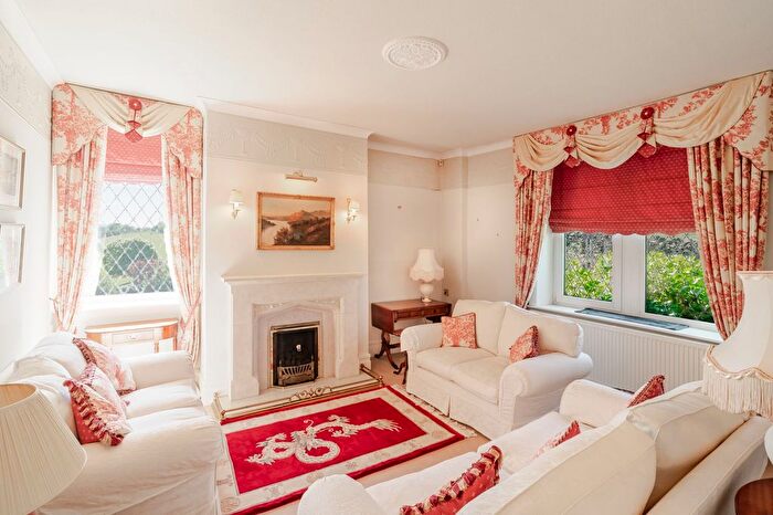 4 Bedroom Detached House For Sale In Manchester Road, Barnoldswick, BB18