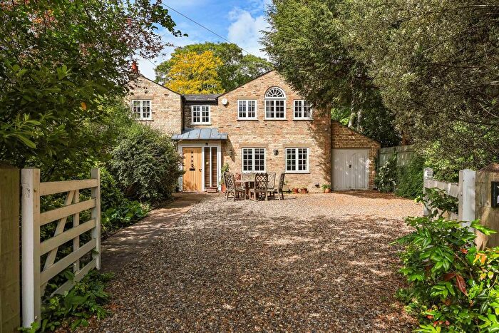3 Bedroom Detached House For Sale In Millington Road, Cambridge, CB3