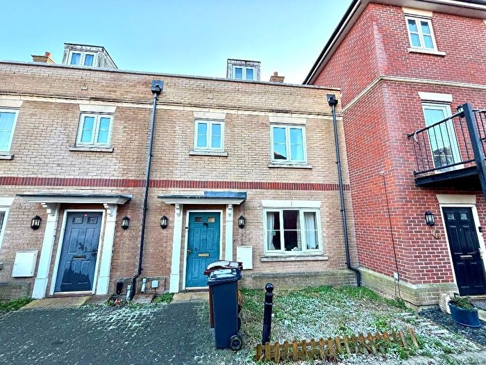 4 Bedroom Terraced House To Rent In Lockwell Road, Dagenham, Essex, RM10