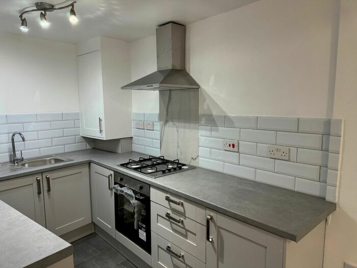 1 Bedroom Flat To Rent In High Street, Thornton Heath, CR7