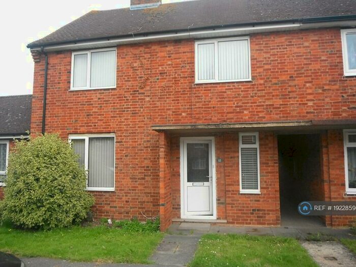 4 Bedroom Terraced House To Rent In Mumford Place, Chichester, PO19