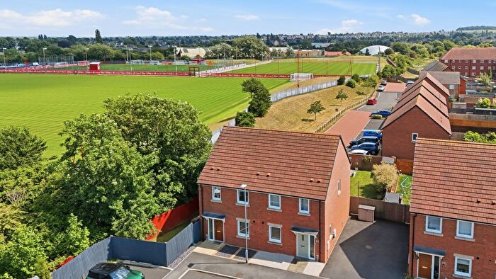 3 Bedroom Semi Detached House For Sale In Badger Close, West Bridgford, Nottingham, Nottinghamshire, NG2