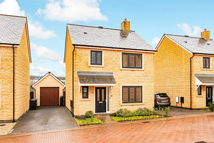 3 Bedroom Detached House For Sale In Kingsfield Leaze, Bradford-on-Avon, BA15