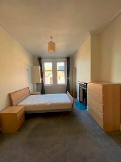 1 Bedroom Flat To Rent In Piersfield Grove, Edinburgh, EH8
