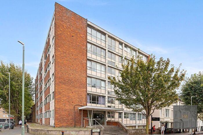 2 Bedroom Apartment For Sale In Goldstone Villas, Hove, BN3