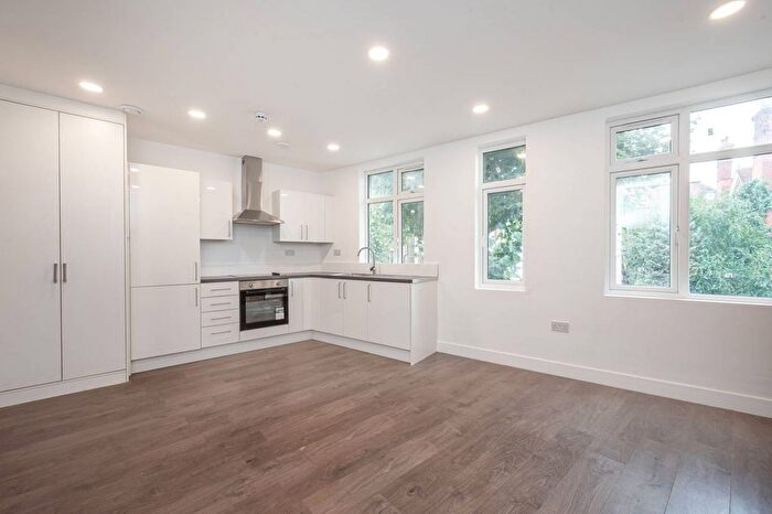 1 Bedroom Flat To Rent In Finchley Road, West Hampstead, NW3