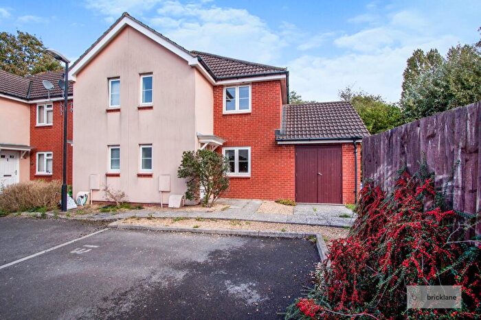 2 Bedroom House To Rent In Sanders Close, Bedminster, BS3