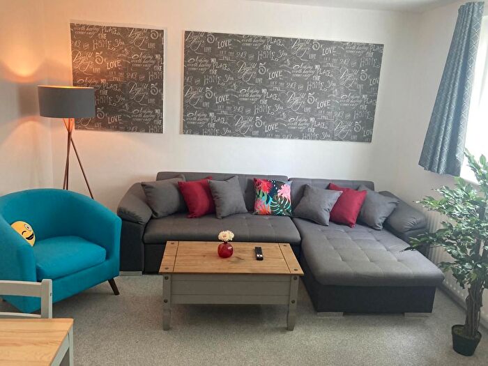 1 Bedroom Flat To Rent In The Grove, Greenford, UB6