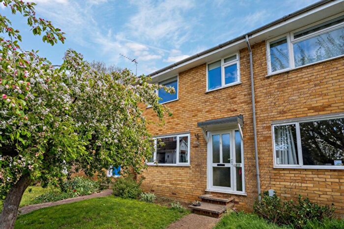 3 Bedroom Terraced House For Sale In Cavalier Road, Thame, OX9