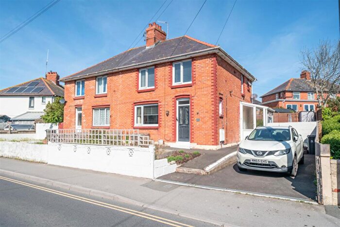3 Bedroom Semi Detached House For Sale In Abbotsbury Road, Weymouth, DT4